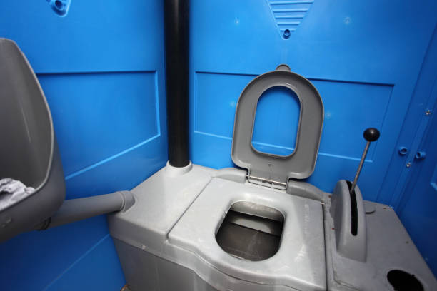Best Luxury portable toilet rental  in Camanche, IA